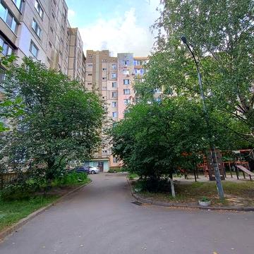 Продажа от собственника двухкомнатная квартира на Ивана Выговского,11А