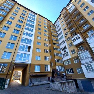 Здана 2 кім. квартира в обжитому будинку вул. Галицька
