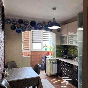 Продам 2 - х комнатную квартиру на ул. Крымская.