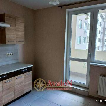 Михайла Грушевського вул., 30г