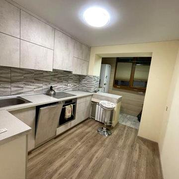 Продам квартиру с ремонтом на Тополе
