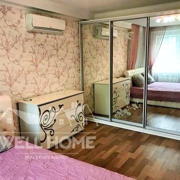 Продаж квартири 2к Братиславська, 14 м.Чернігівська Київ