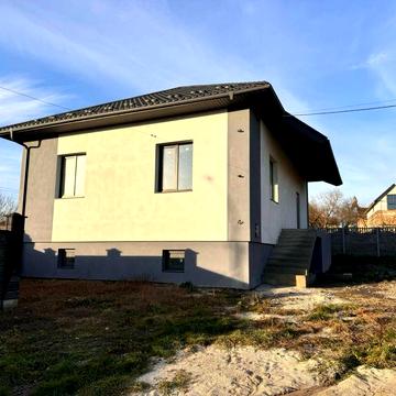 Продам будинок по вул. Вʼячеслава  Чорновола
