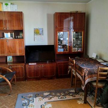 Михайла Котельникова вул., 11