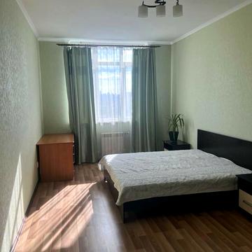 Гната Хоткевича вул. (Червоногвардійська), 10