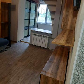 Академіка Корольова вул., 58