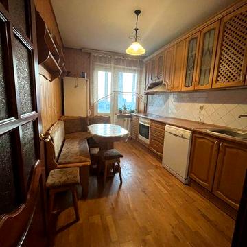 Продаж 3 кімнатна квартира вул. Наукова