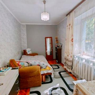 ТЕРМІНОВО!Продається 3-кімнатна квартира в центрі Києва