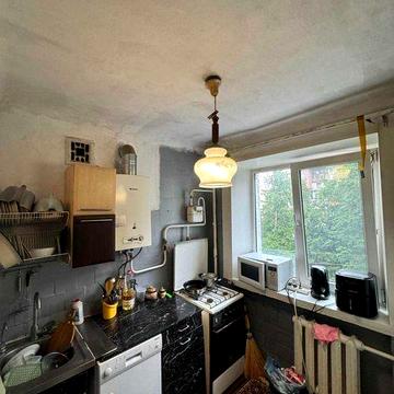 Продаж 2к квартири район Виставка Терміново