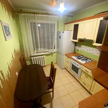 Здам в оренду на тривалий термін квартиру на Величковського(рясне-2)