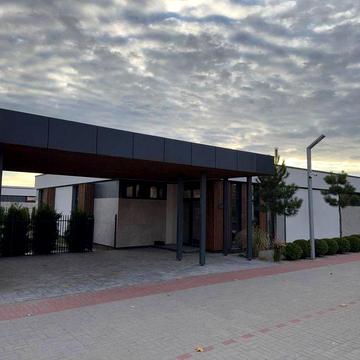 Будинок (без%) 199м² та 9 соток  у закритому котеджному містечку