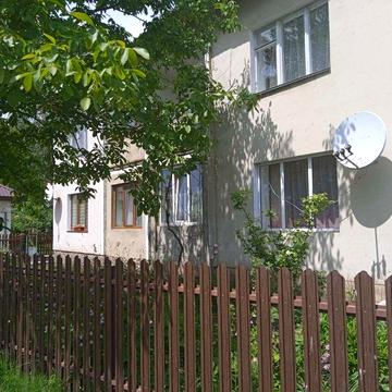 3-х кімнатна квартира с. Перевозець