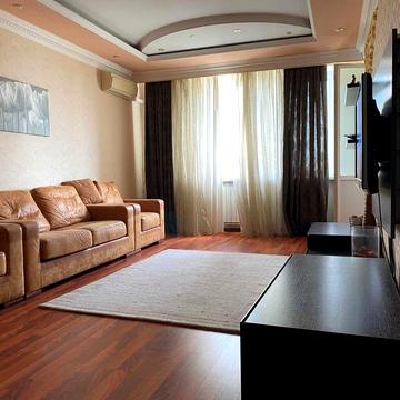 2-кімн. Вишгородська 45/2,  пл.87 м.кв. 9/9 пов.+2 тех. пов., ремонт