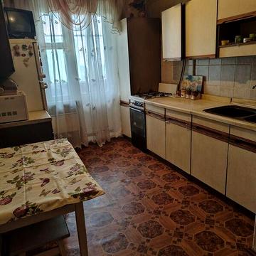 Продаж 3к Квартира Кулика і Гудачека (Макарова) вулиця