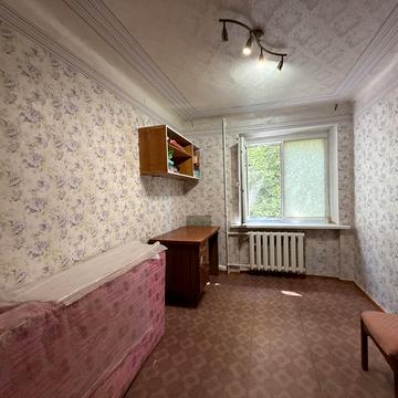Грушевського вул., 11