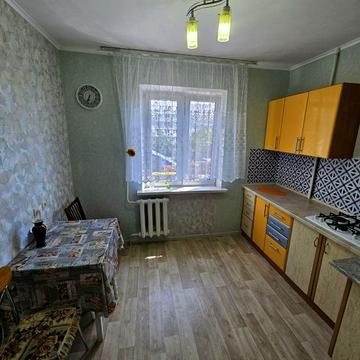 Академіка Корольова вул., 114