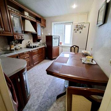 Продам 4х кв по ул.Рубана Хортицкого р-на Срочно торг