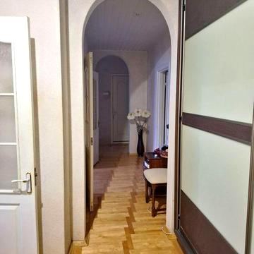 Продам 4х кв по ул.Рубана Хортицкого р-на Срочно торг
