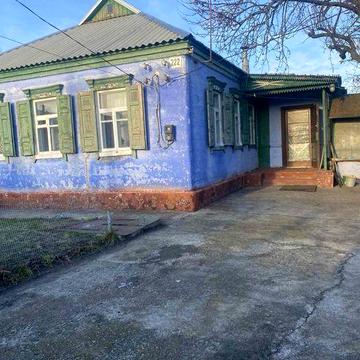 Продаи 4х комнатный дом в обуховке,шлаколитой,рядом Днепр