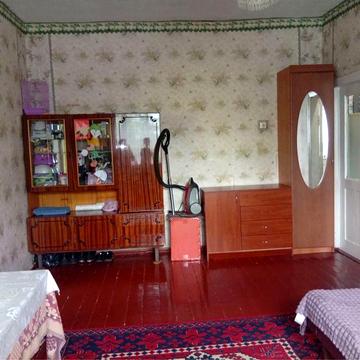 Квартира двохкімнатна.