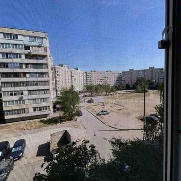 Терміновий продаж трикімнатноі на Водограйній