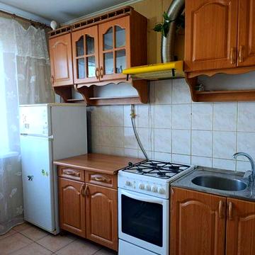 ПРОДАМ  2-ком.  ул. Св. Рихтера/ " Приватбанк"