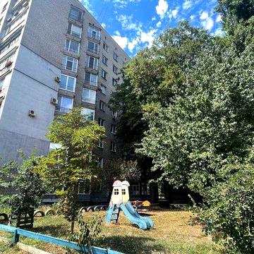 2к квартира з роздільними кімнатами, санвузлом та з панорамним видом