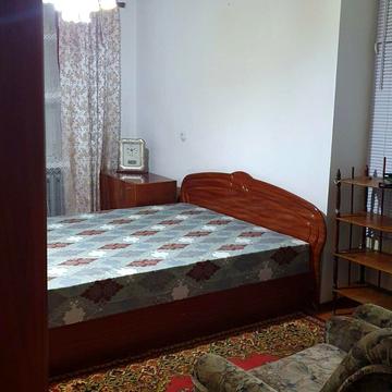 Гетьмана Орлика вул., 5
