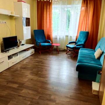 ст. метро Мінська. Університет Грінченка. вул. Зої Гайдай 3
