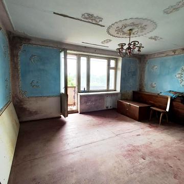 Центральна, 3
