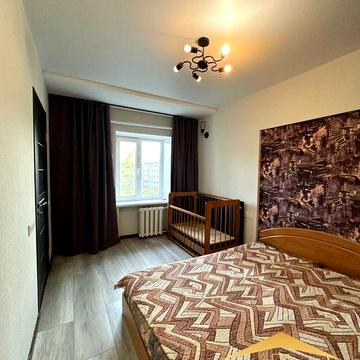 Продаж 3-к квартири на Космосі