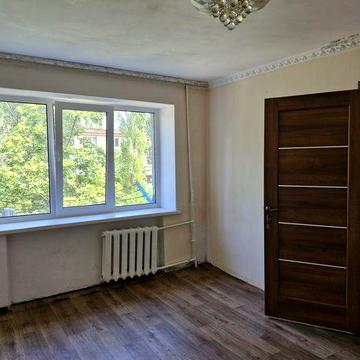 Продам 2 к квартиру в будинку спільного заселення