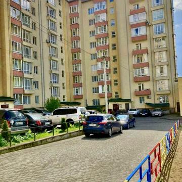 Володимира Вернадського вул., 42