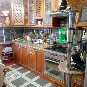 Продам 3 кімнатну квартиру вулиця В. Момота 46 м. Бориспіль