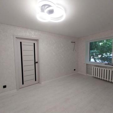 Продам 2 к/кв. 1/5 Кир, 42 м.кв; евроремон, встроен кухня, пр. Центр