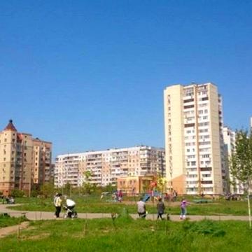 Академіка Сахарова вул., 26