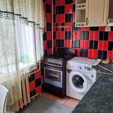 Голосіївський просп. (40-річчя Жовтня), 122к2