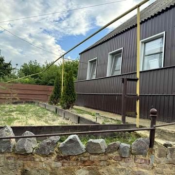 Продам добротний будинок у Чугуєві