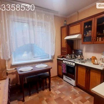 Довгострокова оренда 1к Квартира Героїв Крут (Комсомольська) вулиця