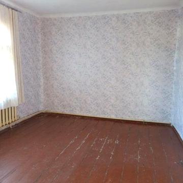 Квартира в котеджі з окремим двором