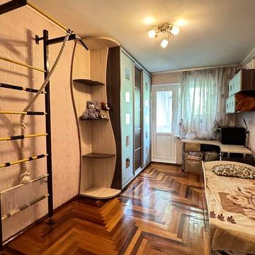Продаж 4к Квартира Будівельників бульвар