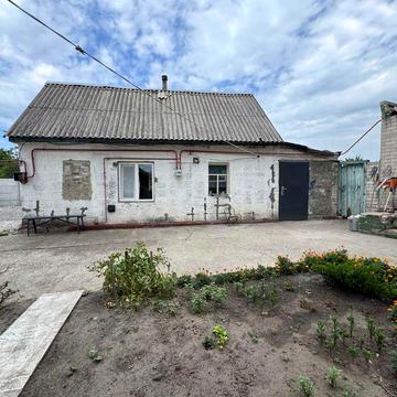 Купите дом в центре Обуховке, улица Красная