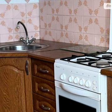 Продаж 3к Квартира Стуса Василя вулиця