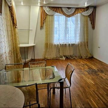 Здам 3 кімнатну квартиру центр вул.Театральна