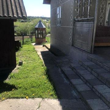 хата для постійного проживання або дачного відпочинку