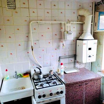 Продам двокімнатну квартиру на 44 кварталі, Покровському районі.