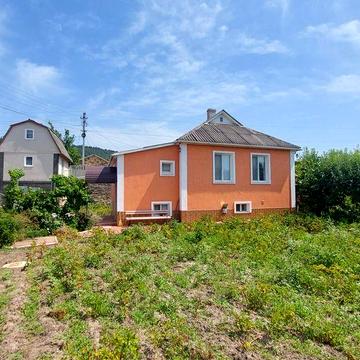 Продам будинок. Вул.Старицького,32.
