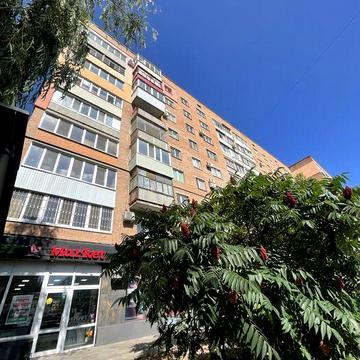 2 кімн.квартира. Бл.Левада. 52 м2. Цегла. 8/9
