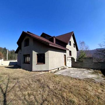 Будинок з панорамним видом на гори в Яремче!!! 1м2=414$
