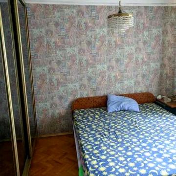 Амвросія Бучми бульв., 7